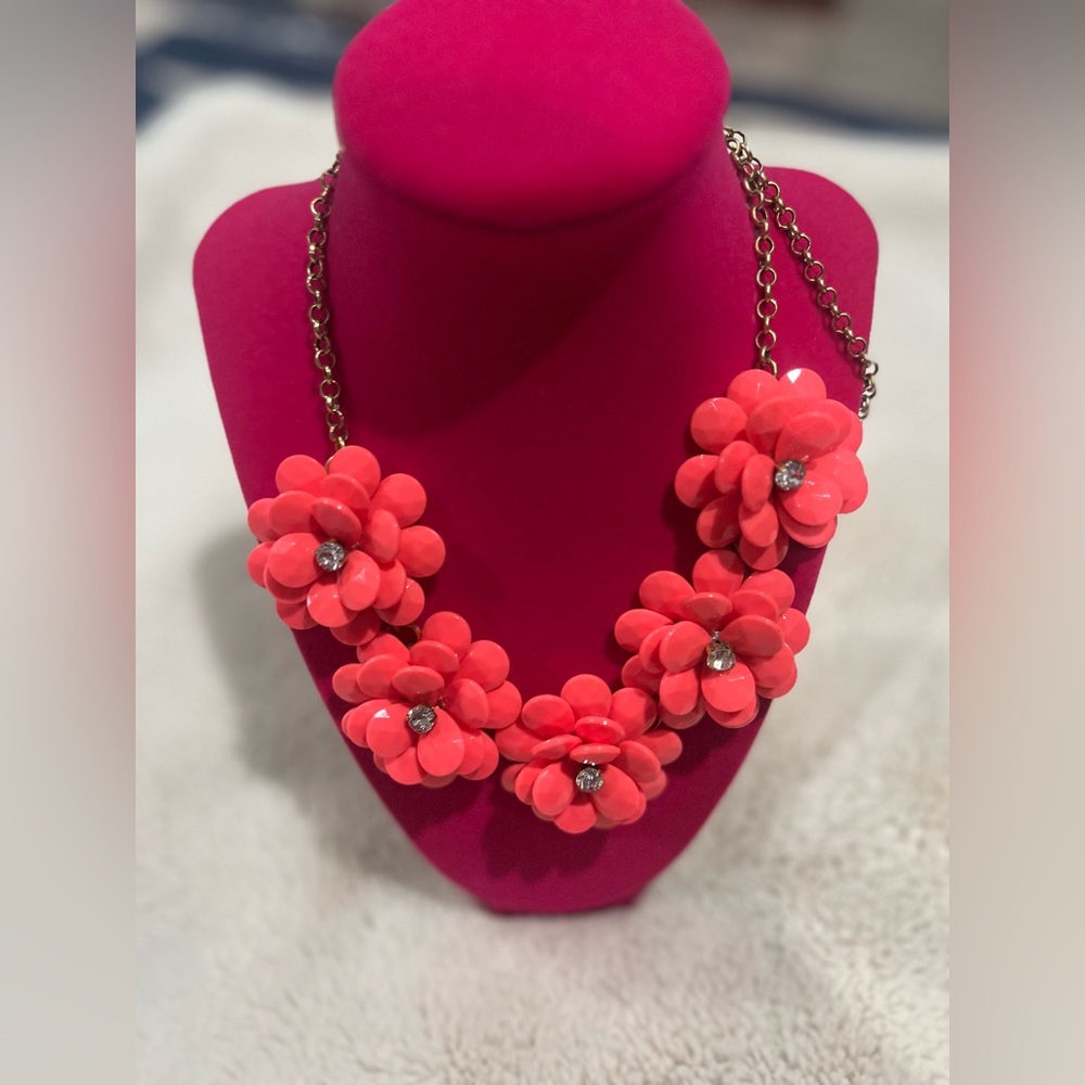 J. Crew Factory NWOT: Floral Statement Necklace in Coral Pink